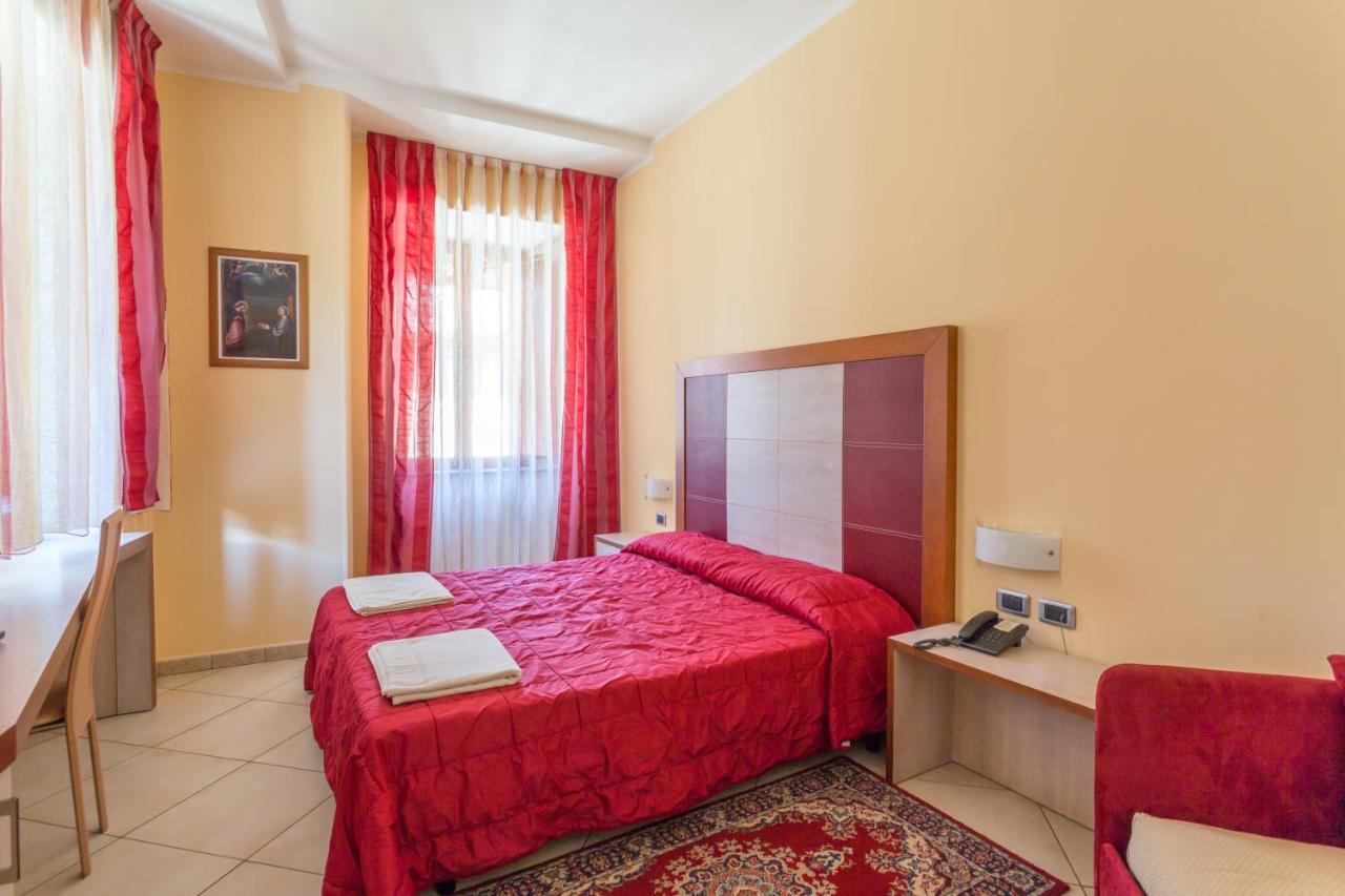 Hotel Conte Ruggero Serra San Bruno Zewnętrze zdjęcie