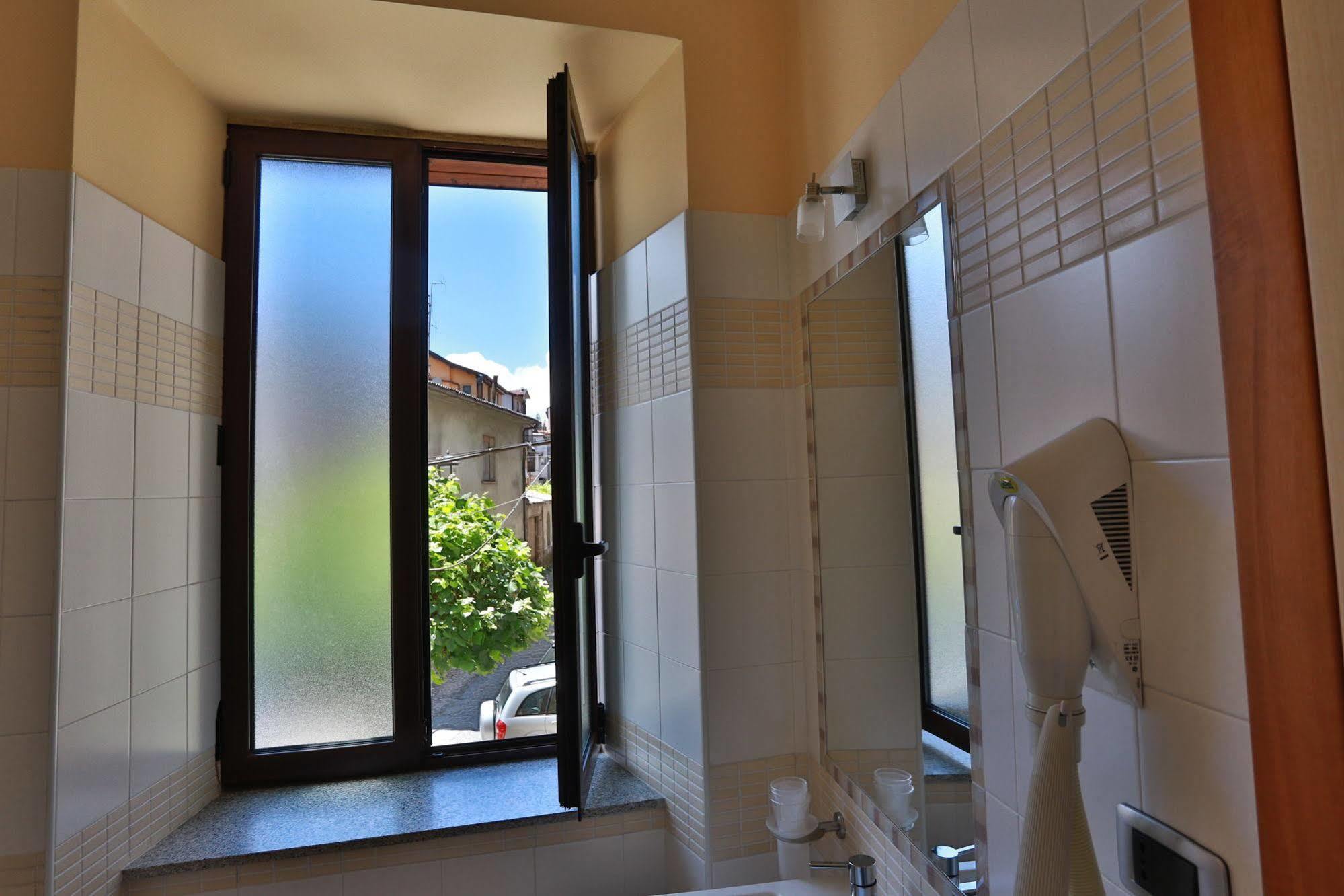Hotel Conte Ruggero Serra San Bruno Zewnętrze zdjęcie