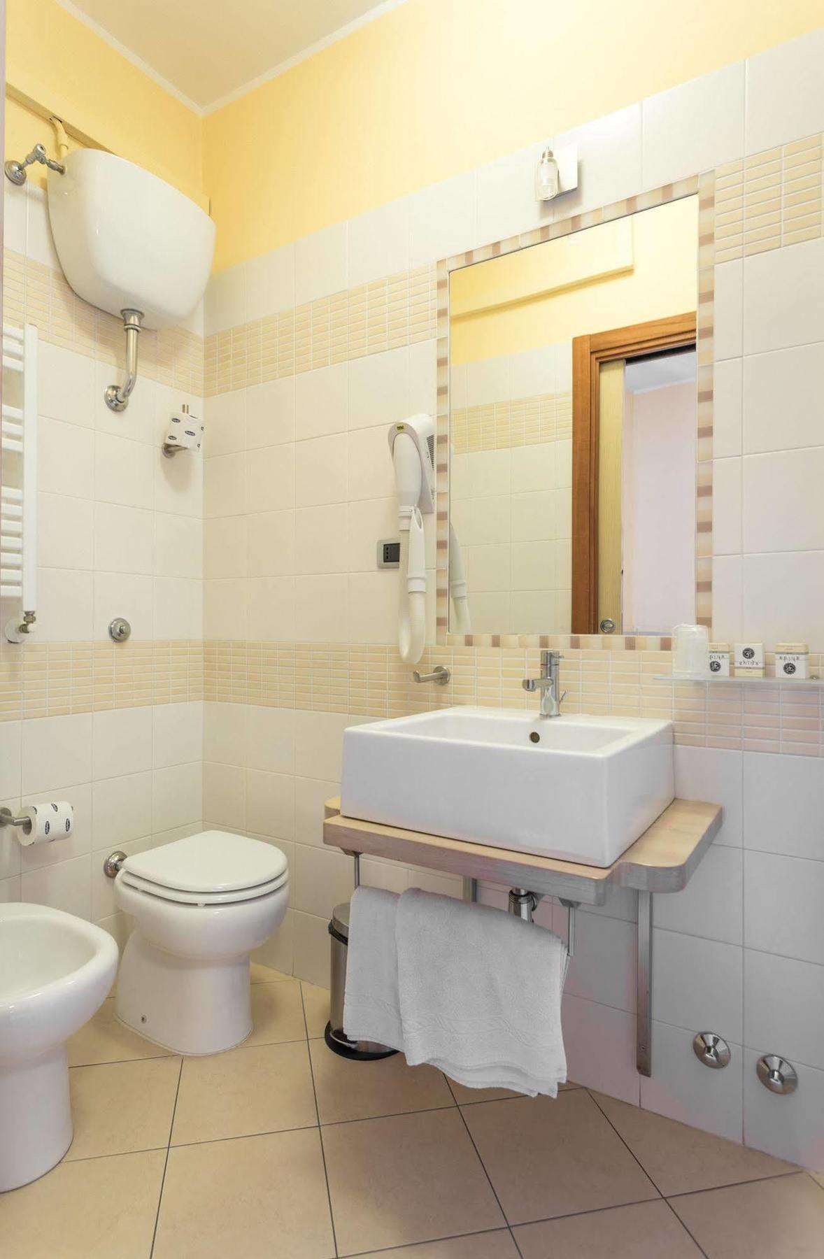 Hotel Conte Ruggero Serra San Bruno Zewnętrze zdjęcie