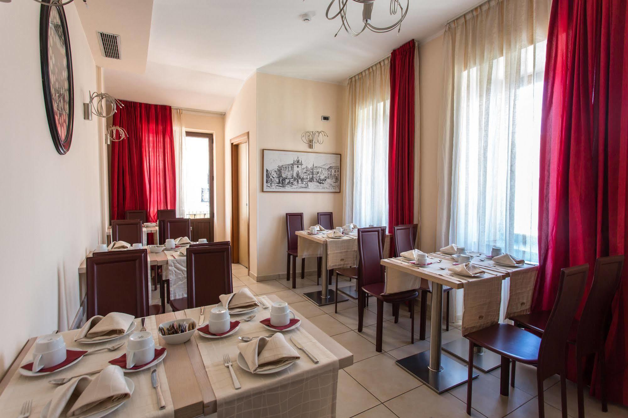 Hotel Conte Ruggero Serra San Bruno Zewnętrze zdjęcie