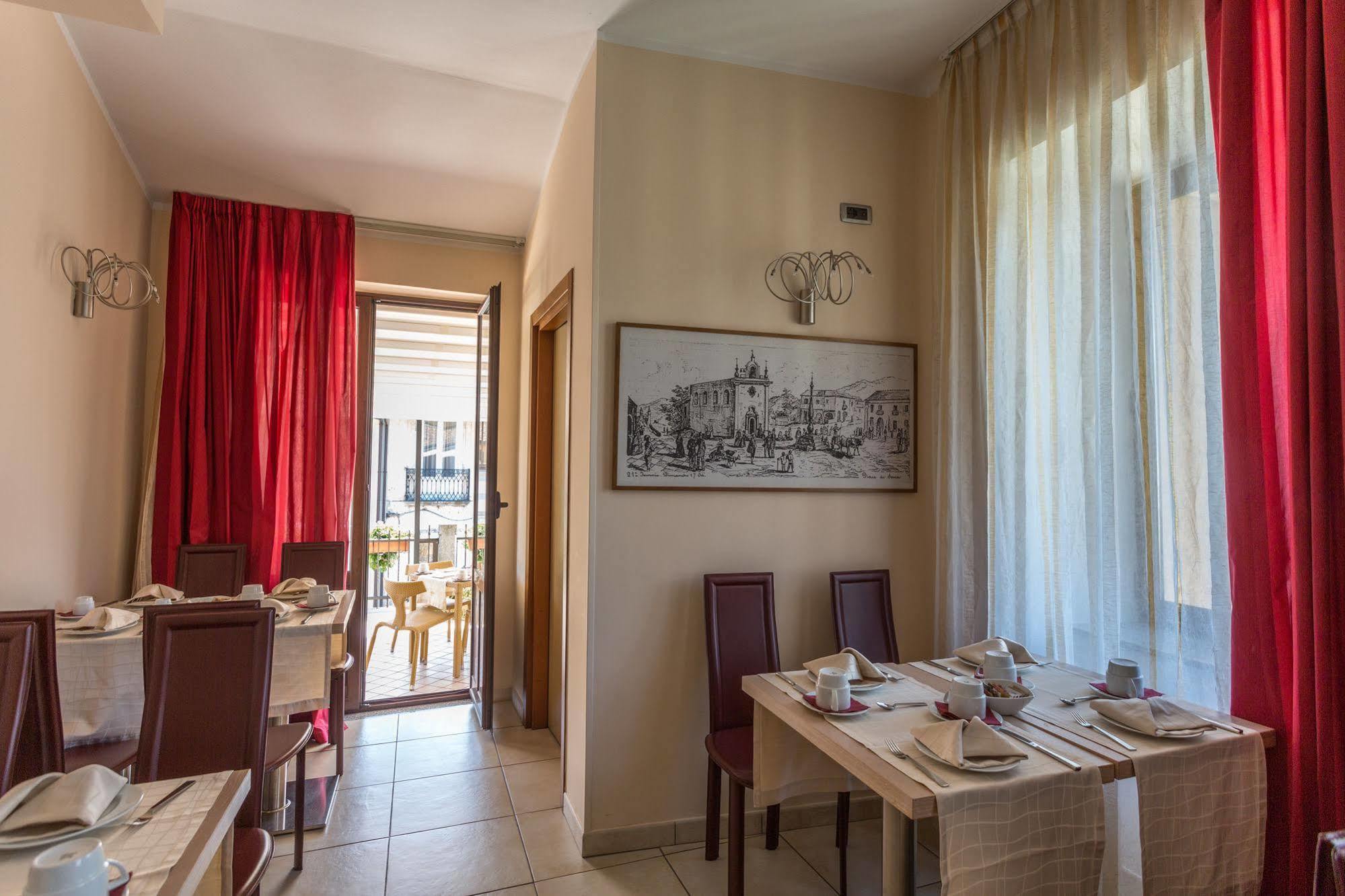 Hotel Conte Ruggero Serra San Bruno Zewnętrze zdjęcie